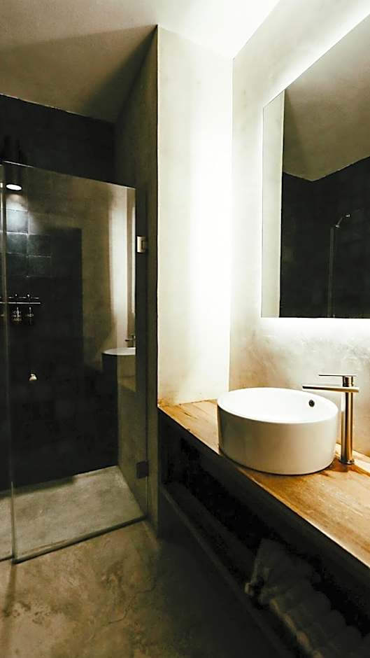 Hotel Sin Nombre