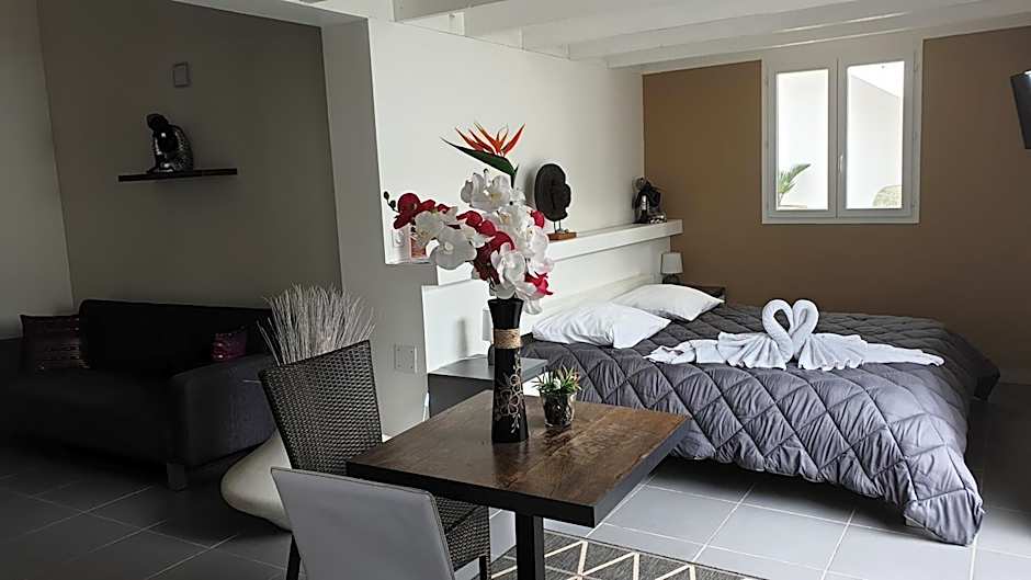 Mas La Farelle Chambre d'hote,Fitness & Salle de jeux Gratuite & SPA en supplément
