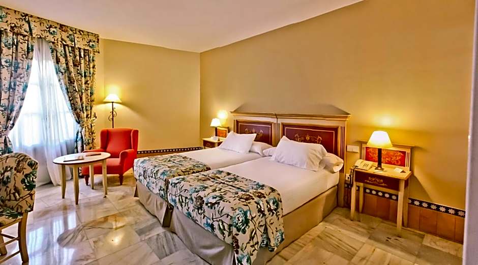Alcazar De La Reina Hotel