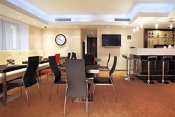 City Park Apart Hotel by CHM