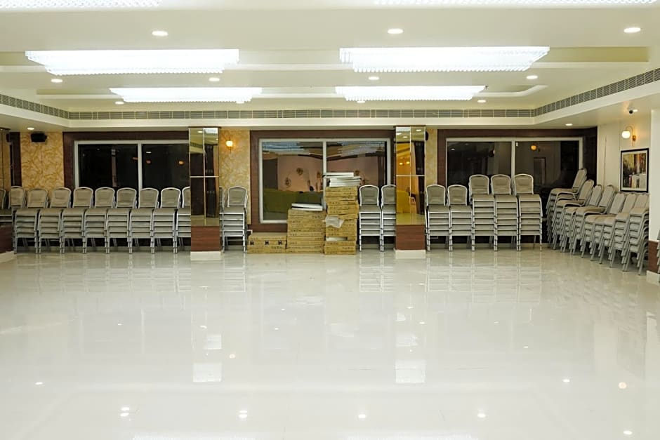 Mangalamurthy Hotels