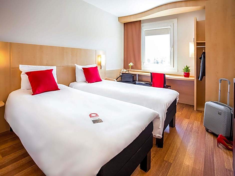 Ibis Plzen