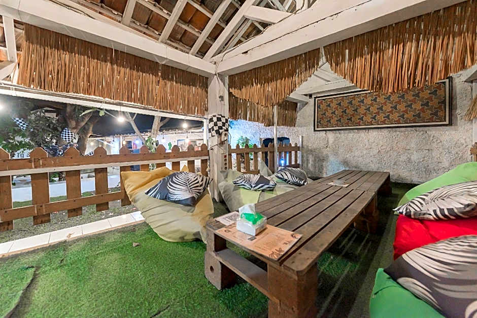 RedDoorz near Terminal Pasir Hayam Cianjur