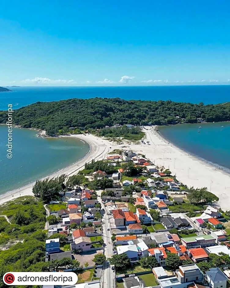 Casa de Frente pro Mar com Piscina - PLH004