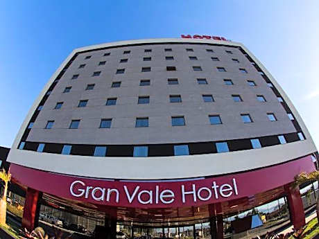 Summit Suites Hotel Cacapava