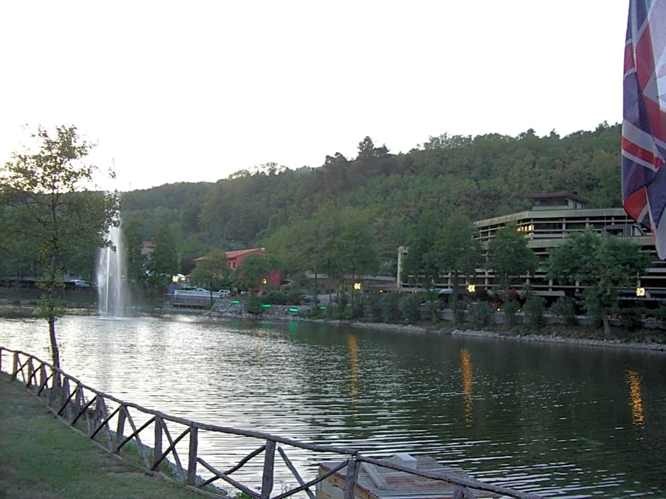 Hotel Lago Verde