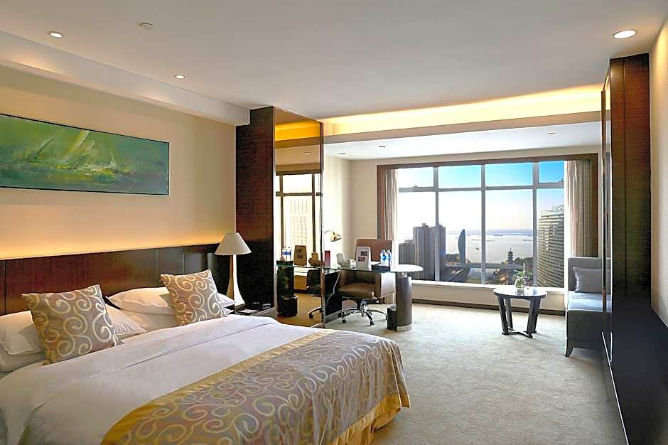 Cenbest Jinling Grand Hotel