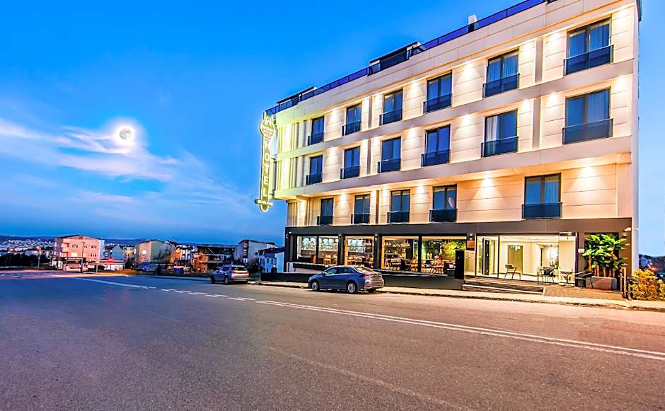 Heaven Premium Airport Hotel