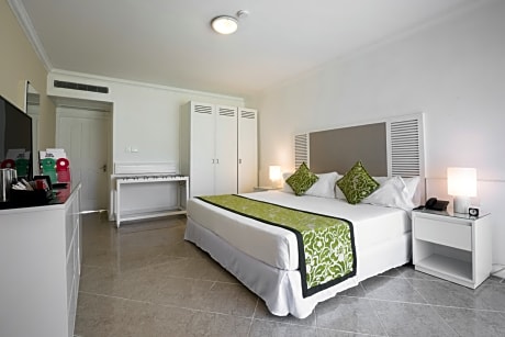 Double Room Lateral Sea View