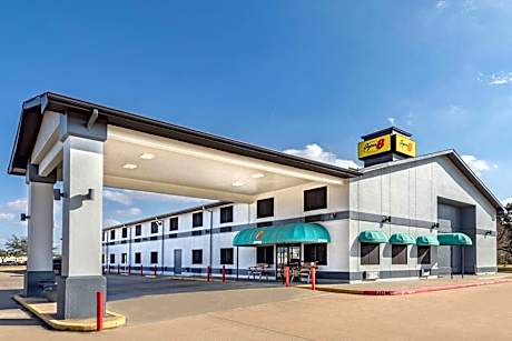 Super 8 by Wyndham League City/Kemah Area