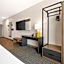 Comfort Suites
