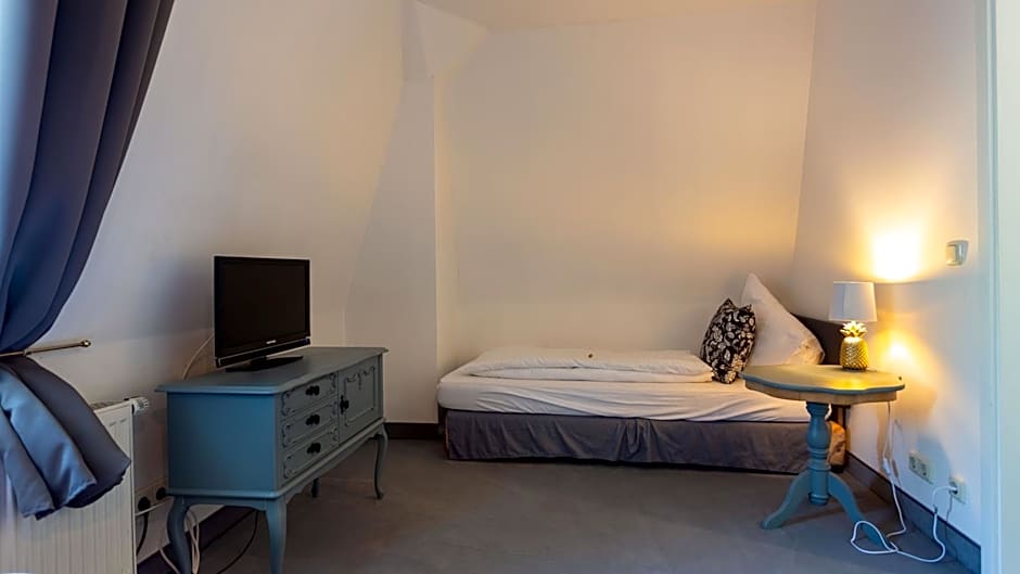 Hotel Mauritius - Im Herzen von Crimmitschau - Frühstück buchbar - Restaurant - Café - Fahrradbox