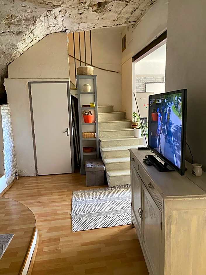 Maison de village proche Cévennes, ancienne bergerie rénovée