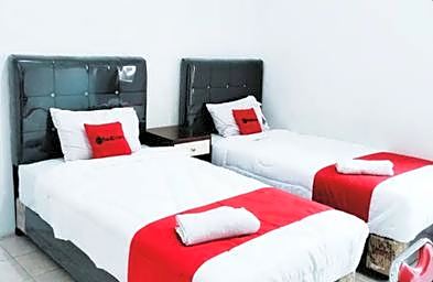 RedDoorz Syariah near Transmart Tegal