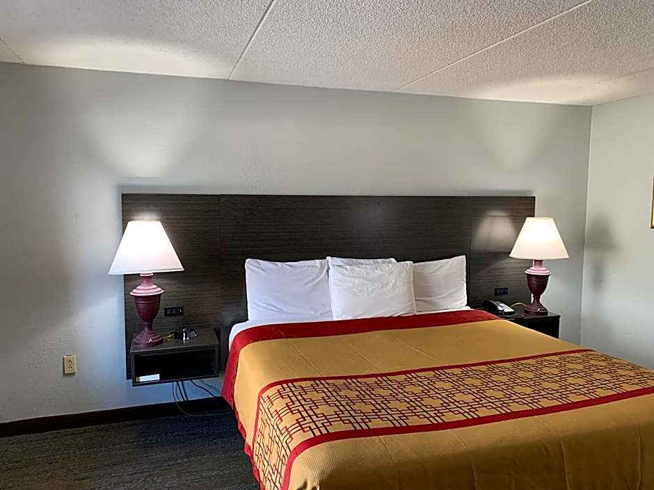 Pigeon Forge Parkway Inn