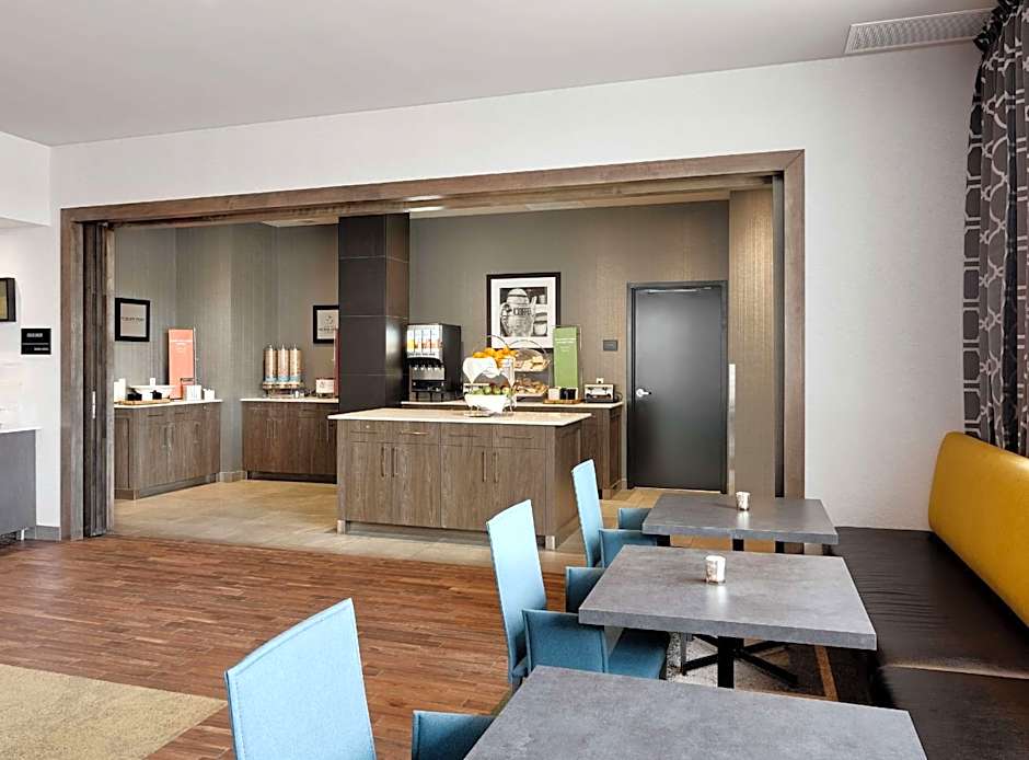 Hampton Inn - Suites by Hilton Quebec City -Saint-Romuald