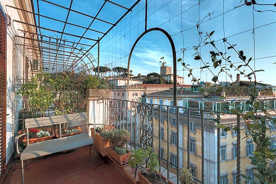 Tritone Top House