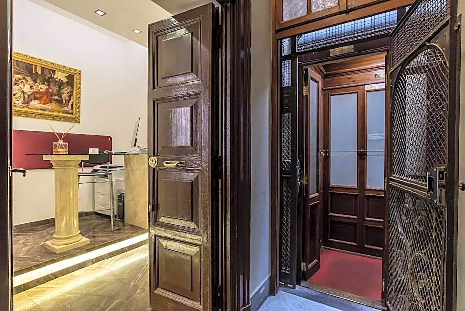 Pantheon Caesar Relais