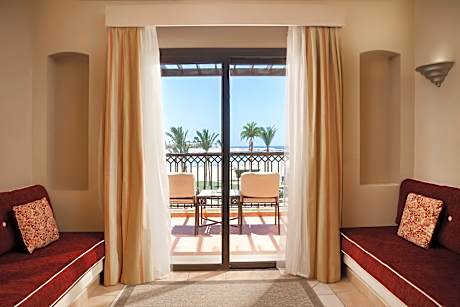 Superior, Queen or Twin Bed, Sea View