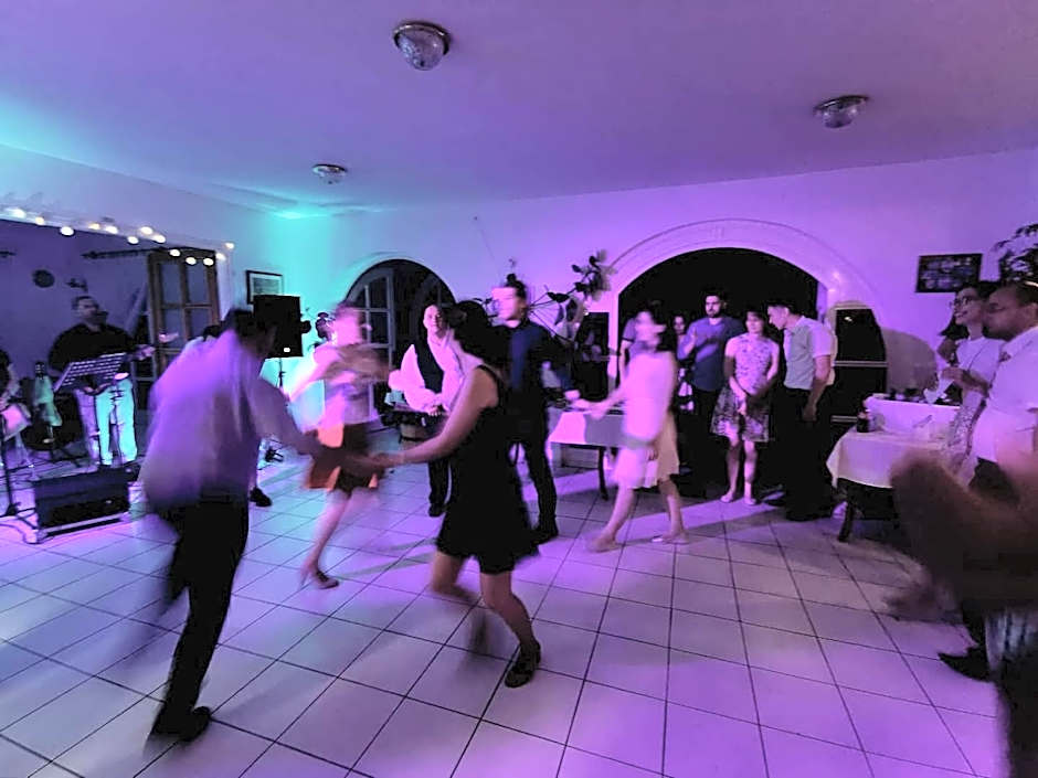 Cseri Kastélyszálló