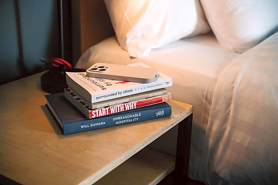 The 1852 Hotel - Self Check-in