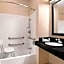 Dubuque Inn and Suites
