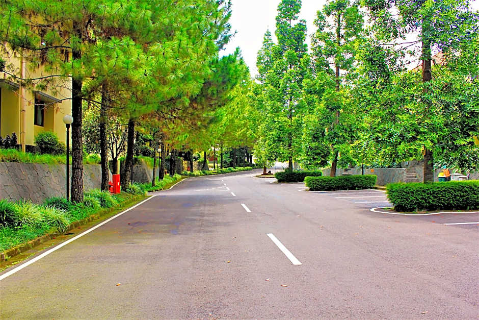 Puri Setiabudhi Residence Hotel