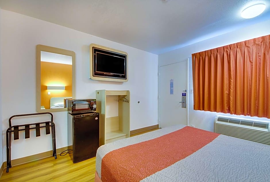 Avera Suites