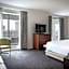 The Logan Philadelphia, Curio Collection by Hilton