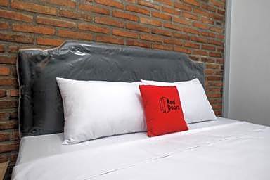 RedDoorz @ Jalan Ringroad Selatan 2