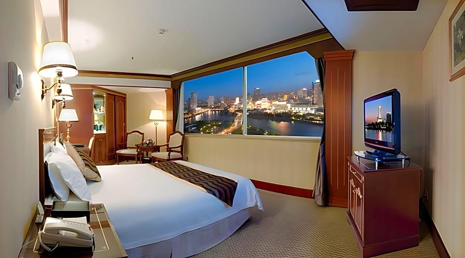 Golden Port Hotel