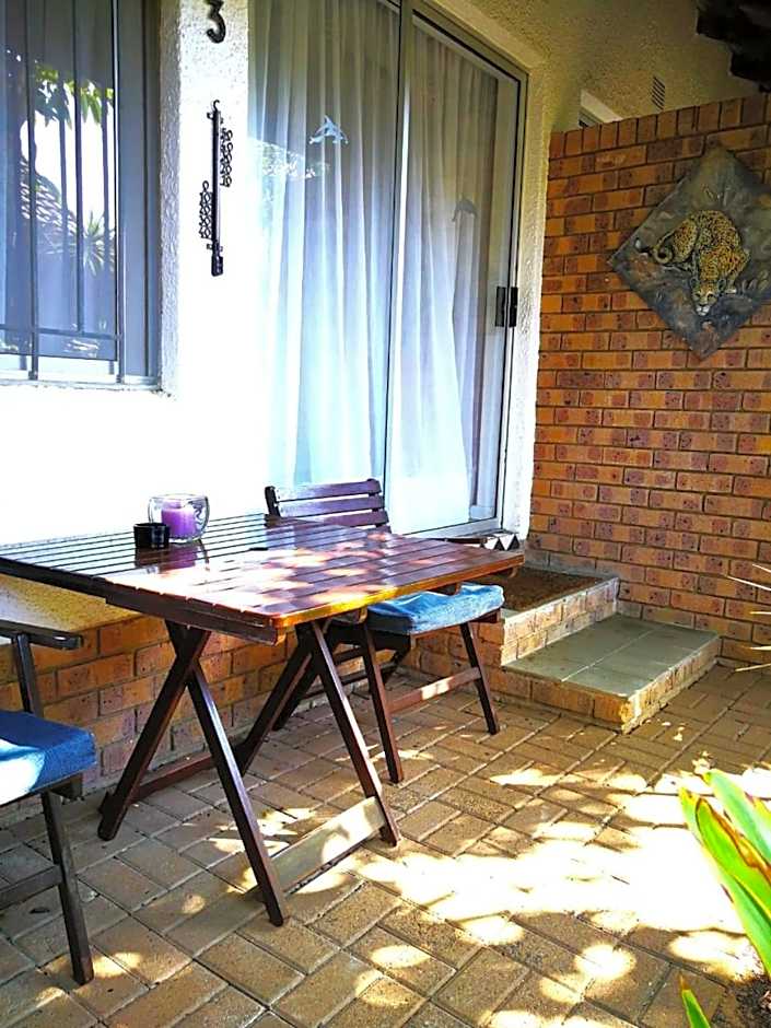 Bhangazi Lodge Bed & Breakfast