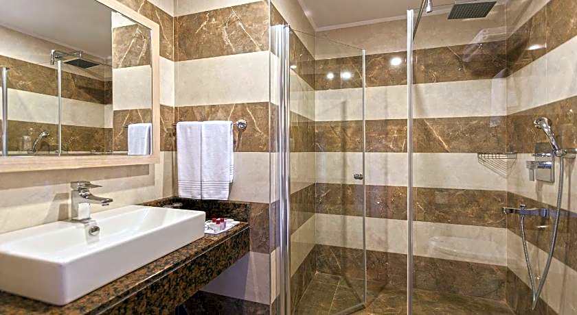 Xperia Saray Beach Hotel