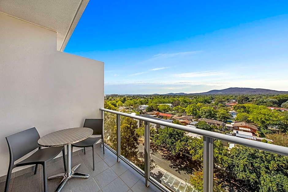 Adina Serviced Apartments Canberra, Dickson
