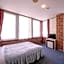 Super Price Hotel Impact 2002