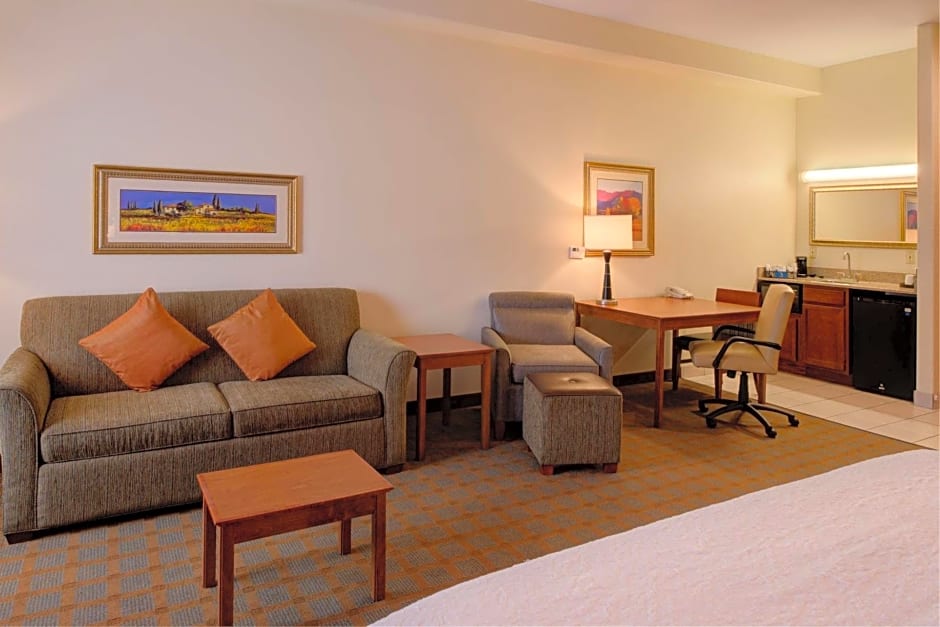 Hampton Inn By Hilton And Suites Ontario
