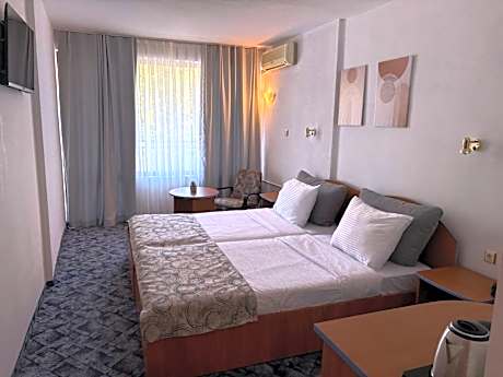 Standard Double Room with Balcony (2 Adults)