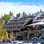 Hotel Canoe and Suites