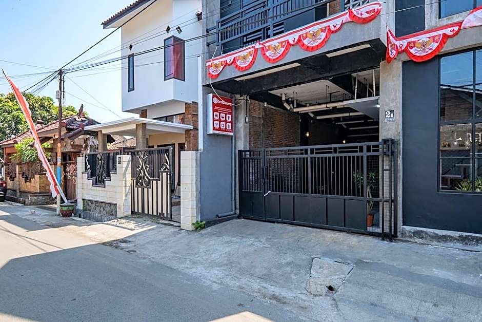 RedDoorz @ Sangnala Homestay Pakisaji