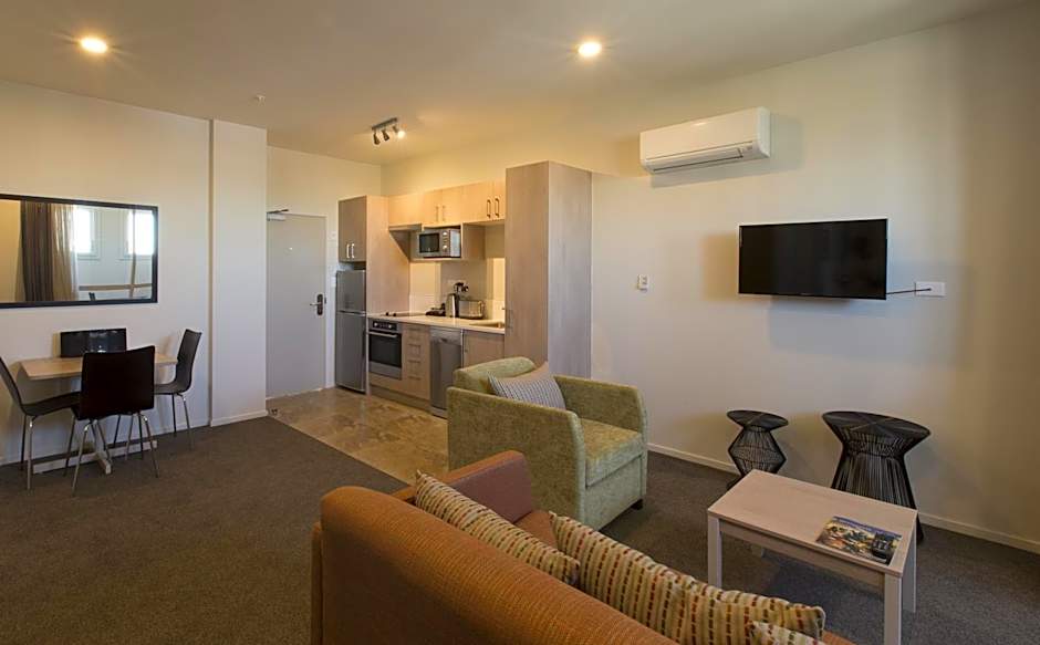 Ramada Suites by Wyndham Christchurch City
