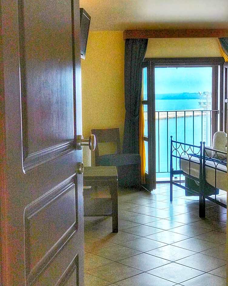 Al Pescatore Hotel & Restaurant