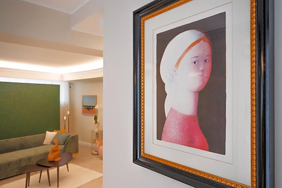 Naxi Suites