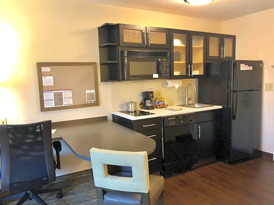 Candlewood Suites Washington-Dulles Herndon by IHG