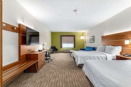 2 Queen Bed Suite Non-Smoking