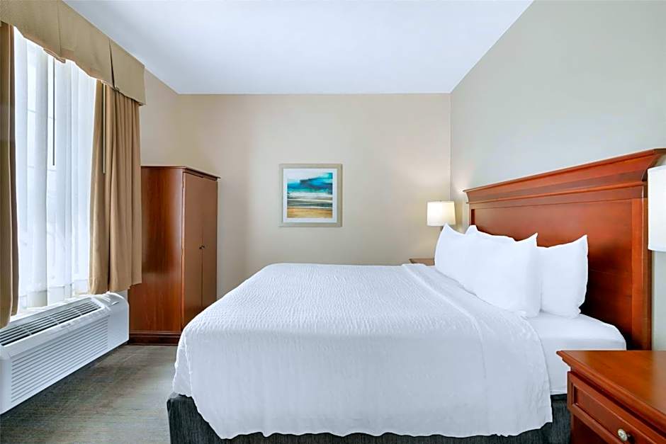 Best Western Plus Executive Hotel And Suites