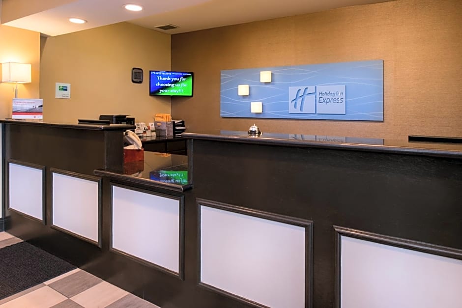 Holiday Inn Express & Suites Bucyrus by IHG