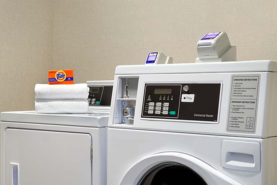 Holiday Inn Express Hotel & Suites Auburn - University Area By IHG