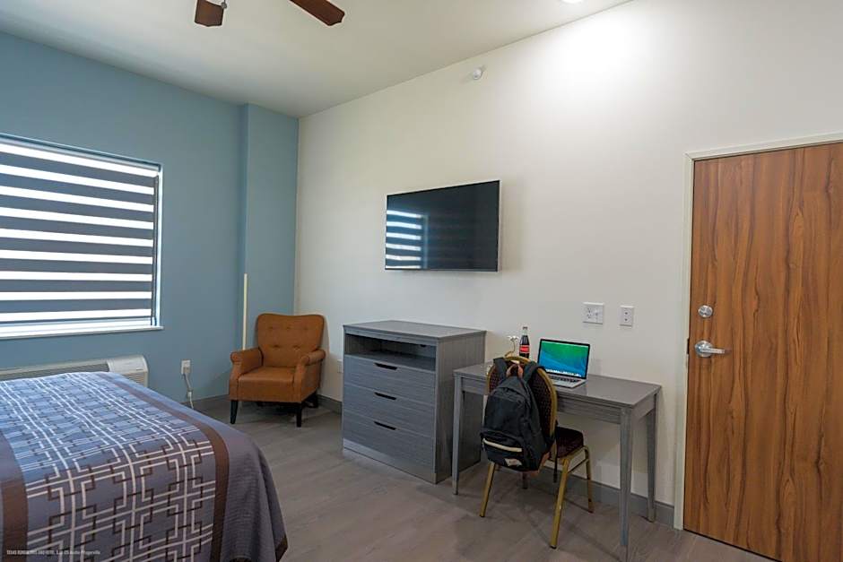 Texas Bungalows Hotel & Hotel Que at Lakeline Austin Cedar Park