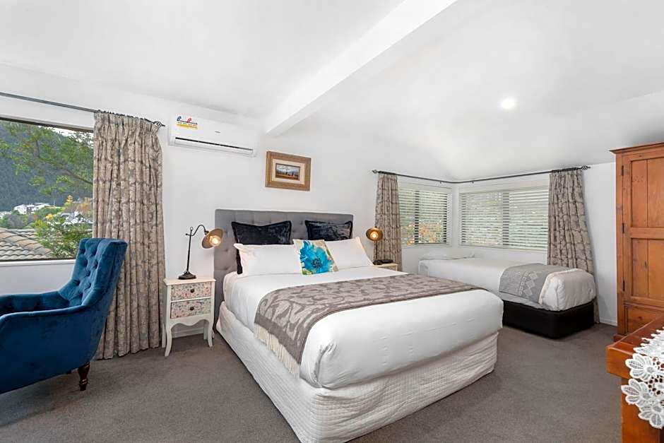 Balmoral Lodge