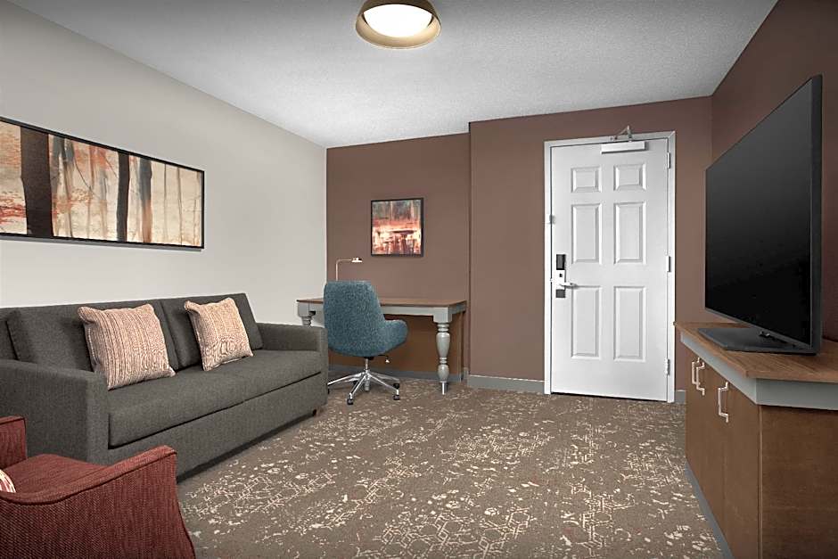 Photo 1 of 3 of Junior 1 Queen Bed Suite, Mobility Accessible, Roll in Shower